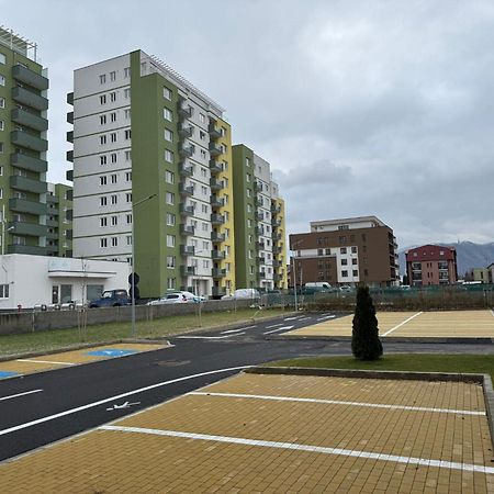 Coresi Mall Area Studios & Apartments By Glam Brasov Exterior photo